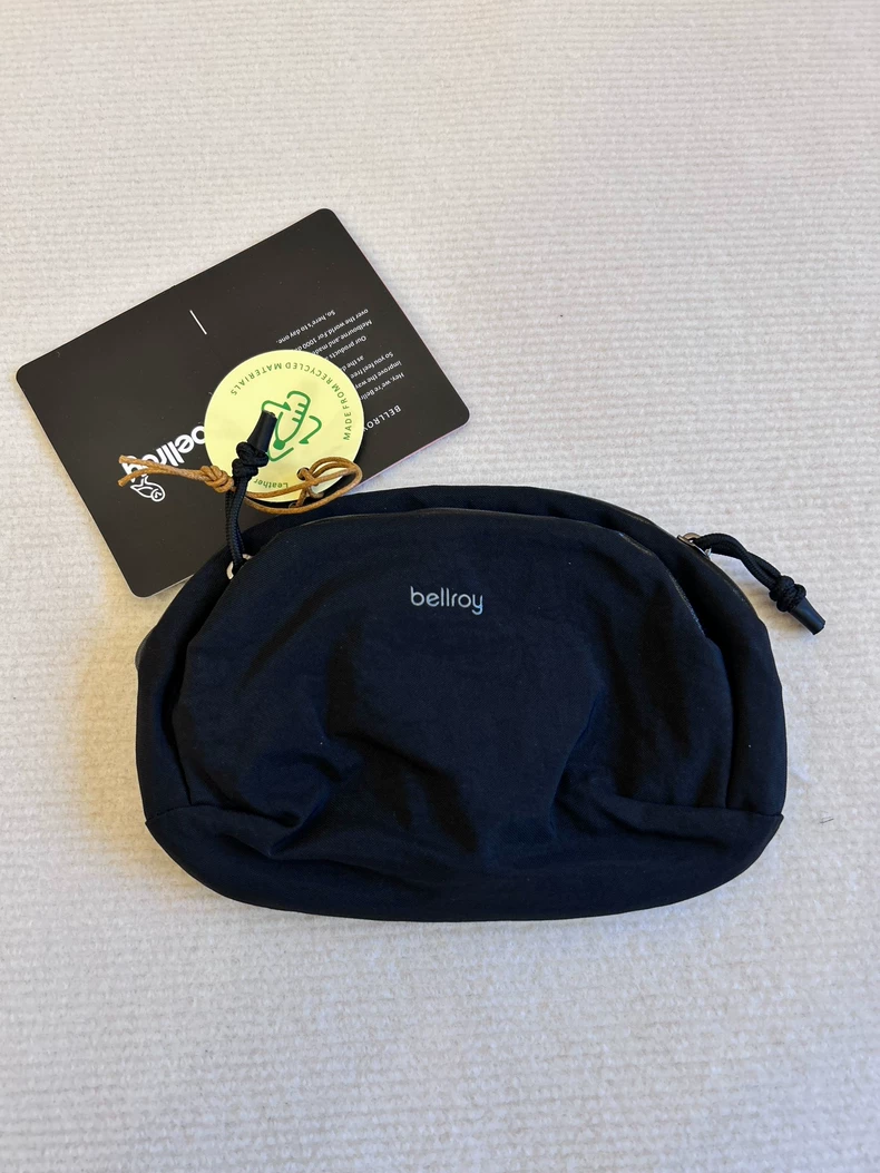 Bellroy Venture Pouch 1.5L Tec - đánh giá và giá Tech Accessories Travel Organizer Pouch
